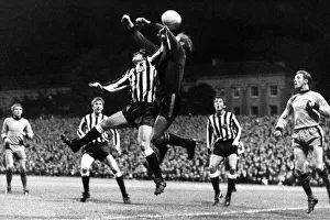 01329 Prints: Newcastle 1-0 Dundee United, Inter-Cities Fairs Cup 1st Round 2nd Leg match held at St
