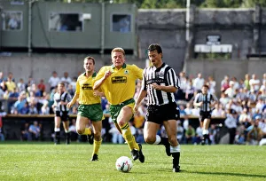 Newcastle 2-0 Plymouth, Division Two league match at St James Park