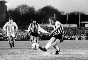 00535 Prints: Newcastle 3 -1 Sunderland English League Division 2 match held at St James Park