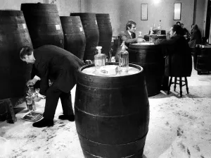 Newcastle public houses (pubs / pub) - J Robinson & Son Ltd Wine Merchants - J Robinson