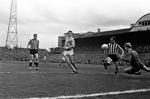 Newcastle Utd v Manchester City 11th May 1968 League Division One Match at St