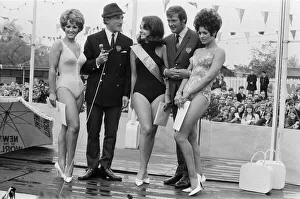 The News of the World Star Gala. Ron Moody and Roger Moore are pictured. 10th May 1969
