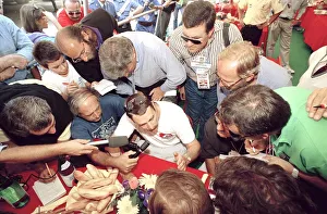 01370 Prints: Nigel Mansell, British F1 racing driver at a press conference