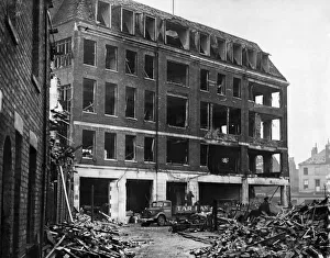 On the night of March 31, 1941, a landmine was dropped on the Shell Mex building
