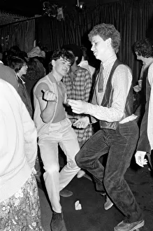 Nightclubs dancing: Disco fever at The Kings, Seven Kings, Ilford, Essex