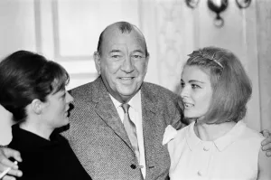 00976 Prints: Noel Coward Reception for cast members in Manchester where he celebrates two