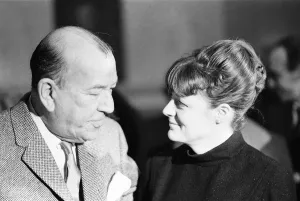 00976 Prints: Noel Coward Reception for cast members in Manchester where he celebrates two