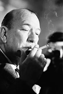 00976 Prints: Noel Coward Reception for cast members in Manchester where he celebrates two