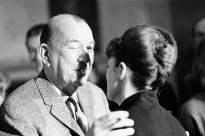 00976 Prints: Noel Coward Reception for cast members in Manchester where he celebrates two