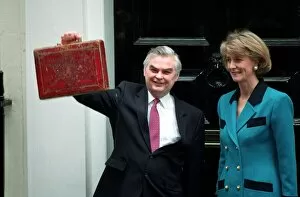 Images Dated 11th March 1992: NORMAN LAMONT HOLDING BUDGET BOX AND WIFE ROSEMARY, 11 DOWNING STREET - 11 / 03 / 1992
