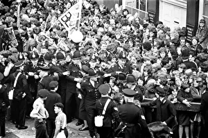 00396 Prints: Northern Premier of A Hard Days Night'. Fans line up along the streets in