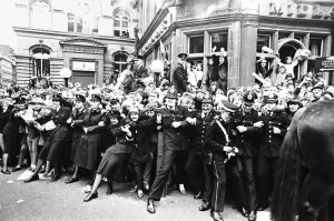 00396 Prints: Northern Premier of A Hard Days Night'. Fans line up along the streets in