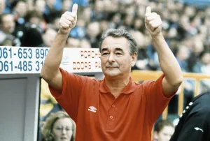 Nottingham Forest manager Brian Clough gives the thumbs up sign the crowd August 1992