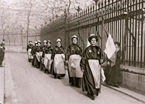 Rights Prints: November 1908 Suffragettes in Prison Garb leave Clements Inn to advertise their upcoming