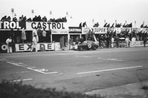 Motor Sports Prints: Number 31 pits during the Autosport 3 hour endurance race at Snetterton