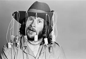 Images Dated 3rd January 1978: Bill Oddie of The Goodies is flying off to Australia to look for birds