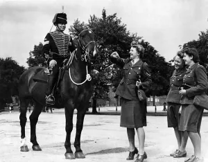 Cavalry Prints: The old and the new at Woolchurch Royal Artillery Depot Sheila Ward of Purley