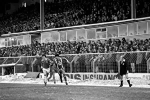 Oldham 3 v. Leyton Orient 2. Division 2 Football. December 1981 MF04-02-029