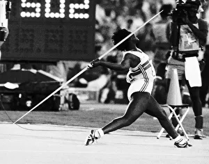 00015 Prints: Olympic Games 1984 Tessa Sanderson win the Gold Medal in the Womens Javelin