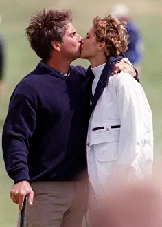 Open Golf Championship Birkdale 1998 Fred Couples kisses fiancee Thais Bren