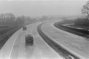 00780 Collection: Opening of M4 Motorway 22nd December 1971. With the English section of the motorway