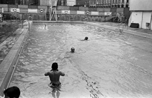 Lido Prints: The opening the Oasis outdoor swimming pool in Holborn for the summer season