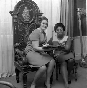 Opera singer Joan Sutherland and new opera singer Martina Arroya pictured at Joan