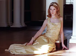 OSCARS'FASHION PIC SHOWS MODEL JENNIFER WOOD MODELS IN POLLOK HOUSE