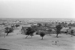 00671 Collection: The outskirts of Timbuktu bordering the southern edge of the Sahara Desert