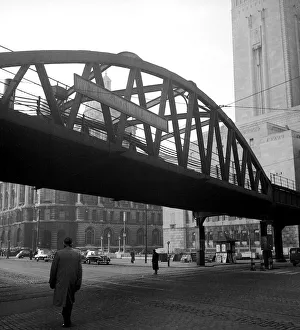 Core10 Prints: The Overhead Railway Bridge in Liverpool 1955 A©Mirrorpix