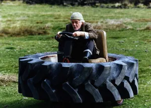 Stars Prints: Bill Owen British Actor stars in the BBC TV series Last of the Summer Wine