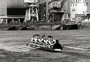 Boat Race Prints: Oxford v Cambridge Boat Race - March 1967 approaching the finish at Chiswick
