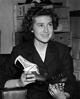 Runner Prints: Pamela Seaborne, aged 16 from 59 Bolton Road, Stratford