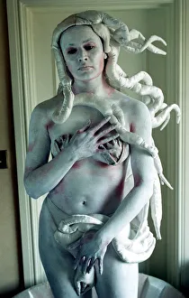 Sculpture Prints: Pamela Sinclair Living Statue September 1999 - Owner of Still Life Statues based in