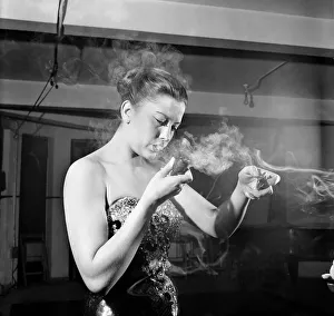 Parisian singer, Anny Berryer, leading lady of new Folies Bergere revue