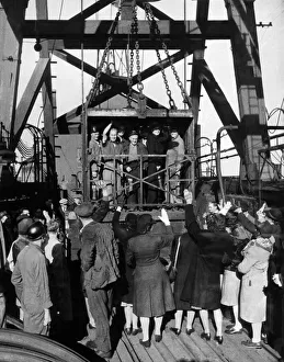A party of housewives and men were invited to pay a visit to Tilmanstone Colliery
