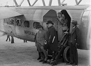 Passengers disembark from the Imperial Airways Handley Page H. P