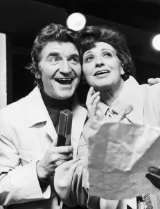 Pat Phoenix Actress singing with actor Peter Adamson - April 1973 Dbase MSI