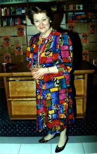 Patricia Routledge actress who plays Hyacinth Bucket in the tv programme Keeping Up