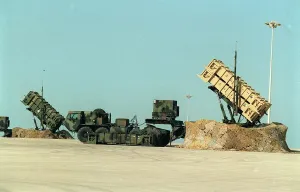 Patriot Missile Battery stands at thye ready close to the Dharan airbase during the Gulf