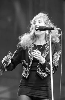00475 Prints: Patti Scialfa, member of Bruce Springsteens E Street Band, in Concert, Villa Park