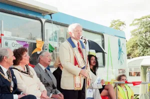 00920 Prints: Paul Daniels, magician, opens the St Lukes Gala Fun Day, Middlesbrough
