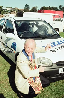 00920 Prints: Paul Daniels, magician, opens the St Lukes Gala Fun Day, Middlesbrough