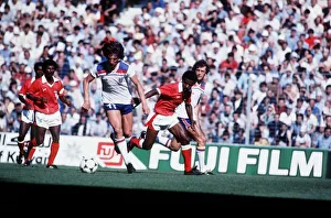 00588 Prints: Paul Mariner of England during football World Cup 1982 running with ball England 1