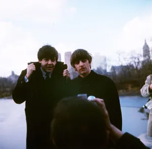 Paul McCartney and Ringo Starr, in New Yorks Central Park