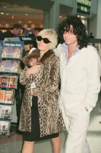 01114 Prints: Paula Yates and her boyfriend, INXS singer Michael Hutchence leave Heathrow Airport for