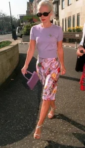 Presenters Prints: Paula Yates Ignoring Questions From The Press As She Walks Away From Porchester Gate