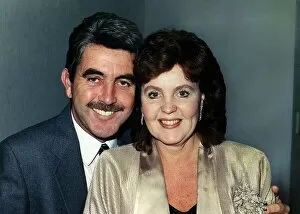 Images Dated 15th February 1989: Pauline Collins actress with husband - February 1989
