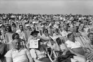 People watching the Womans Sunday Mirror suntan competition at Margate, Kent