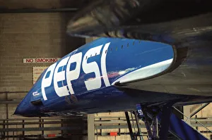 01158 Prints: Pepsi launch its new blue can. Air France paint one of its Concorde